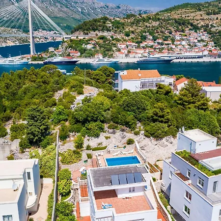 Borna Dubrovnik